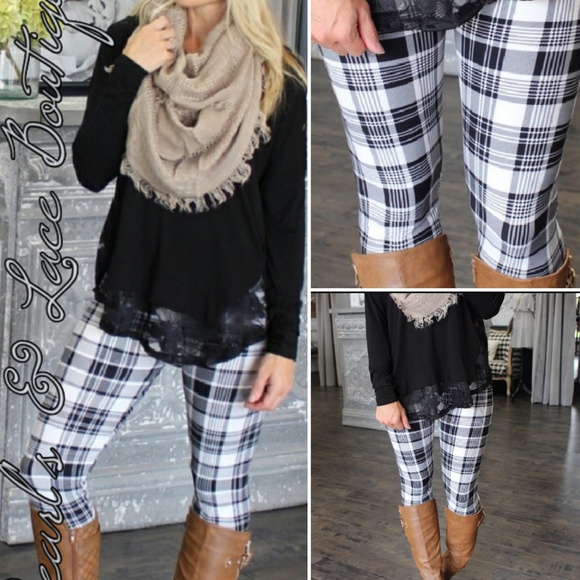 🆕️ 🍁Stylish Plaid Leggings - Picture 2 of 6